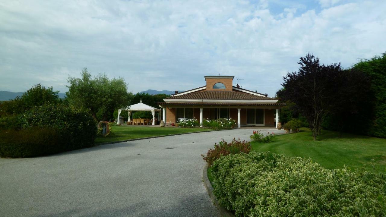 La Villa Nel Bosco Lucca Exterior photo